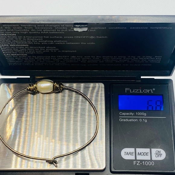 EUC Custom Made Twisted Wire Pearl Bracelet - Picture 14 of 14